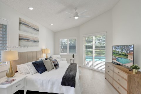 Casa en venta en Weston, Florida, 5 dormitorios, 238.02 m2 № 2066247 - foto 10