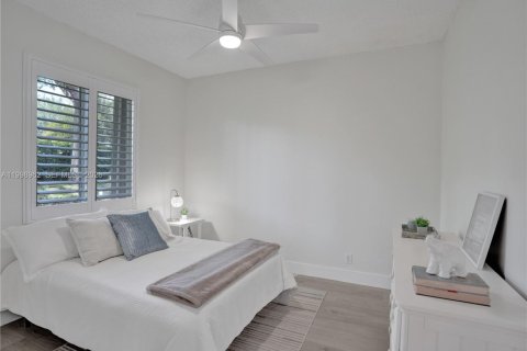 Casa en venta en Weston, Florida, 5 dormitorios, 238.02 m2 № 2066247 - foto 16