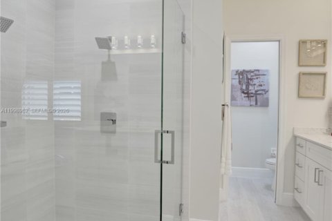 Casa en venta en Weston, Florida, 5 dormitorios, 238.02 m2 № 2066247 - foto 12