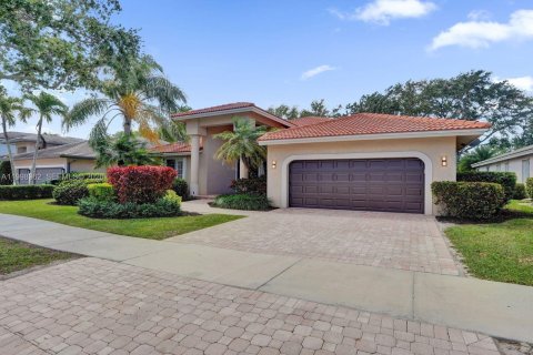 House in Weston, Florida 5 bedrooms, 238.02 sq.m. № 2066247