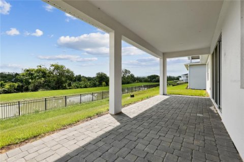 House in Apopka, Florida 4 bedrooms, 257.15 sq.m. № 1817457 - photo 15