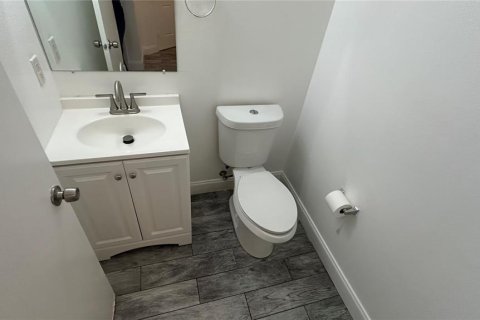 Townhouse in Kissimmee, Florida 3 bedrooms, 156.35 sq.m. № 2219334 - photo 13