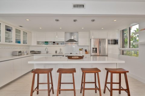 Copropriété à louer à Key Biscayne, Floride: 3 chambres, 192.59 m2 № 1960039 - photo 7