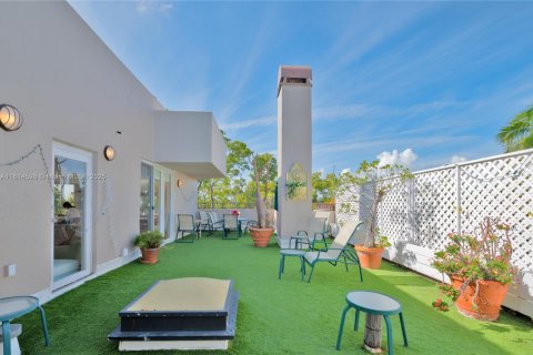 Copropriété à louer à Key Biscayne, Floride: 3 chambres, 192.59 m2 № 1960039 - photo 12