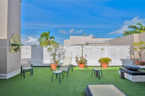 Copropriété à louer à Key Biscayne, Floride: 3 chambres, 192.59 m2 № 1960039 - photo 9