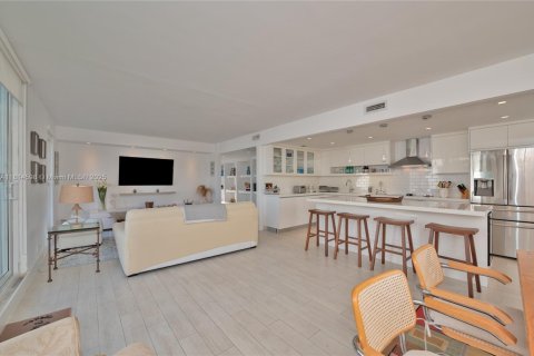 Copropriété à louer à Key Biscayne, Floride: 3 chambres, 192.59 m2 № 1960039 - photo 1