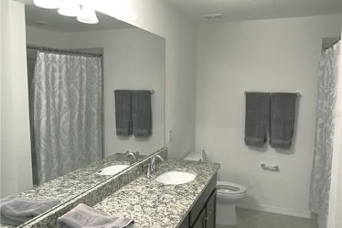 Condominio en venta en Lakewood Ranch, Florida, 3 dormitorios, 119.47 m2 № 1735456 - foto 16