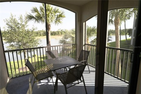 Condominio en venta en Lakewood Ranch, Florida, 3 dormitorios, 119.47 m2 № 1735456 - foto 18
