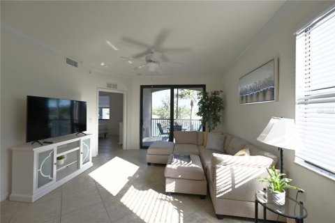 Condominio en venta en Lakewood Ranch, Florida, 3 dormitorios, 119.47 m2 № 1735456 - foto 4