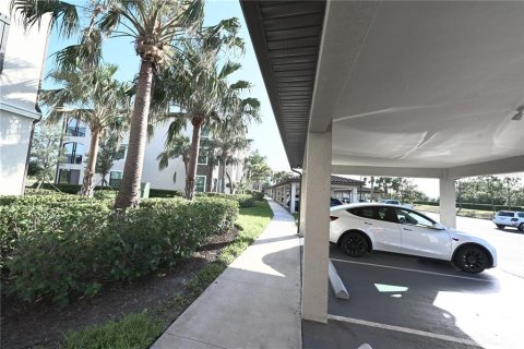 Condominio en venta en Lakewood Ranch, Florida, 3 dormitorios, 119.47 m2 № 1735456 - foto 19