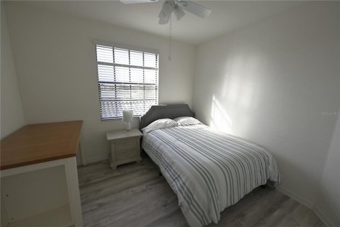 Condominio en venta en Lakewood Ranch, Florida, 3 dormitorios, 119.47 m2 № 1735456 - foto 15