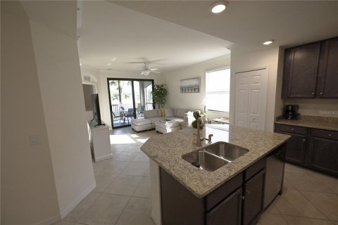 Condominio en venta en Lakewood Ranch, Florida, 3 dormitorios, 119.47 m2 № 1735456 - foto 11