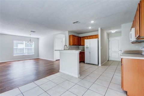House in Land O' Lakes, Florida 3 bedrooms, 168.71 sq.m. № 2418767 - photo 17