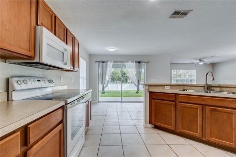 House in Land O' Lakes, Florida 3 bedrooms, 168.71 sq.m. № 2418767 - photo 19