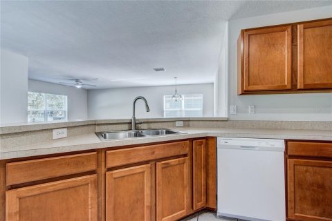 House in Land O' Lakes, Florida 3 bedrooms, 168.71 sq.m. № 2418767 - photo 21