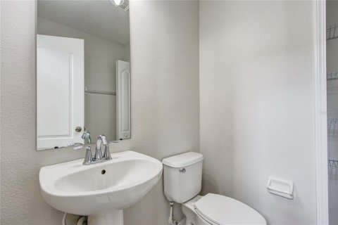 House in Land O' Lakes, Florida 3 bedrooms, 168.71 sq.m. № 2418767 - photo 12