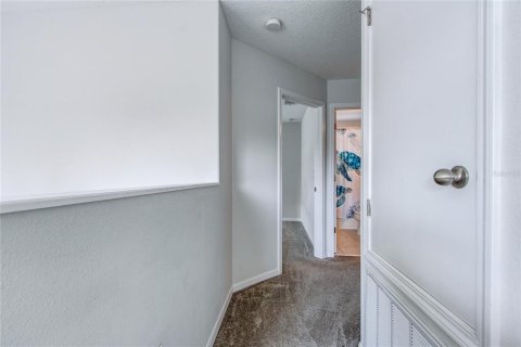 House in Land O' Lakes, Florida 3 bedrooms, 168.71 sq.m. № 2418767 - photo 25