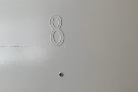 Appartement à louer à Miami Beach, Floride: 1 chambre, 46.45 m2 № 1946670 - photo 4