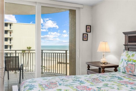 Condo in Daytona Beach, Florida, 3 bedrooms  № 2142331 - photo 19