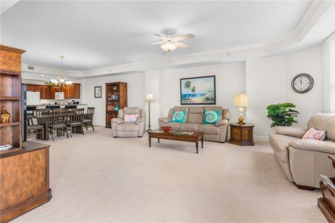 Condo in Daytona Beach, Florida, 3 bedrooms  № 2142331 - photo 8
