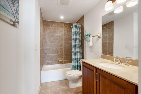 Condo in Daytona Beach, Florida, 3 bedrooms  № 2142331 - photo 29