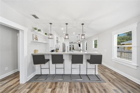 Villa ou maison à vendre à Tampa, Floride: 3 chambres, 188.22 m2 № 2395740 - photo 13