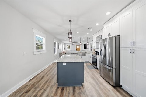 Villa ou maison à vendre à Tampa, Floride: 3 chambres, 188.22 m2 № 2395740 - photo 16