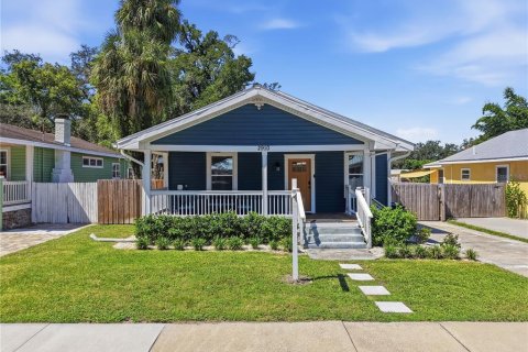 Villa ou maison à Tampa, Floride 3 chambres, 188.22 m2 № 2395740