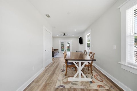 Villa ou maison à vendre à Tampa, Floride: 3 chambres, 188.22 m2 № 2395740 - photo 19
