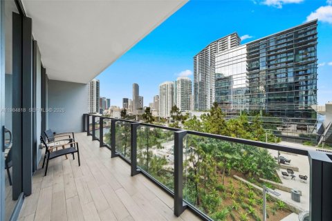 Condo in Miami, Florida, 2 bedrooms  № 2047140 - photo 25