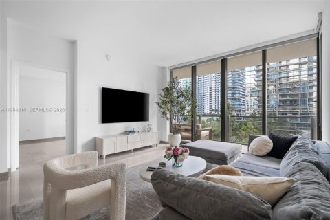 Condo in Miami, Florida, 2 bedrooms  № 2047140 - photo 7