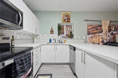 Villa ou maison à vendre à Florida City, Floride: 4 chambres, 124.3 m2 № 2081076 - photo 6
