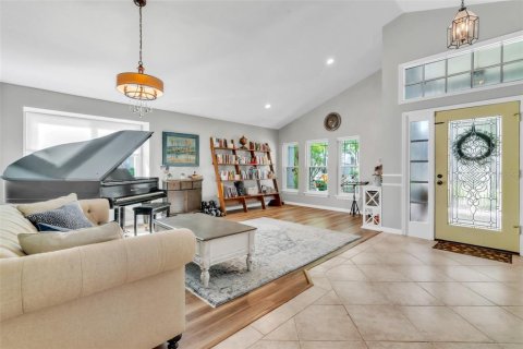 Villa ou maison à louer à Tampa, Floride: 4 chambres, 249.72 m2 № 1906913 - photo 7