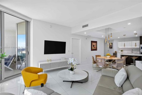 Copropriété à louer à Miami, Floride: 2 chambres, 144.93 m2 № 1946735 - photo 3