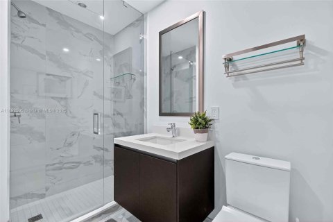 Copropriété à louer à Miami, Floride: 2 chambres, 144.93 m2 № 1946735 - photo 17