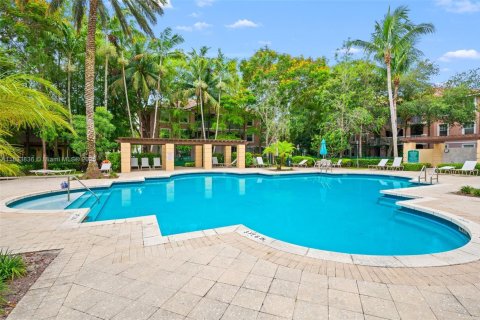Townhouse in Coral Springs, Florida 2 bedrooms, 117.8 sq.m. № 1813882 - photo 21
