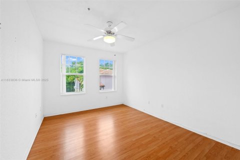Townhouse in Coral Springs, Florida 2 bedrooms, 117.8 sq.m. № 1813882 - photo 13