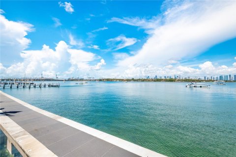 Купить кондоминиум в Майами-Бич, Флорида 1 спальня, 56.67м2, № 2055710 - фото 30