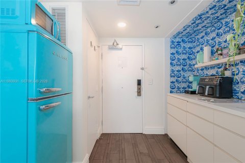 Купить кондоминиум в Майами-Бич, Флорида 1 спальня, 56.67м2, № 2055710 - фото 14