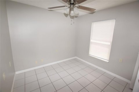 House in Orlando, Florida 3 bedrooms, 97.55 sq.m. № 2394178 - photo 18