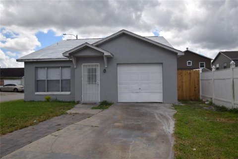 House in Orlando, Florida 3 bedrooms, 97.55 sq.m. № 2394178 - photo 4