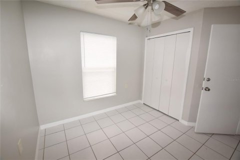 House in Orlando, Florida 3 bedrooms, 97.55 sq.m. № 2394178 - photo 19