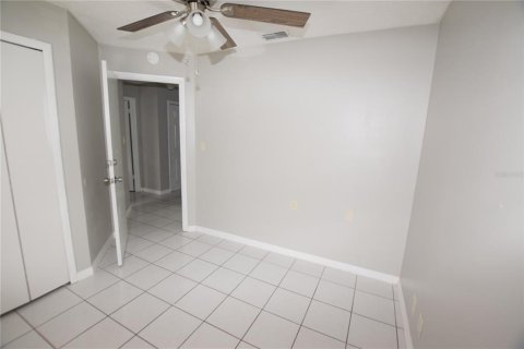 House in Orlando, Florida 3 bedrooms, 97.55 sq.m. № 2394178 - photo 20