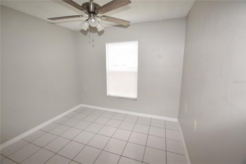 House in Orlando, Florida 3 bedrooms, 97.55 sq.m. № 2394178 - photo 14