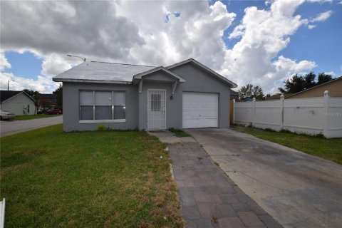 House in Orlando, Florida 3 bedrooms, 97.55 sq.m. № 2394178