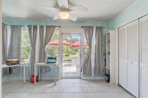 Casa en venta en Clermont, Florida, 2 dormitorios, 109.44 m2 № 1837387 - foto 11