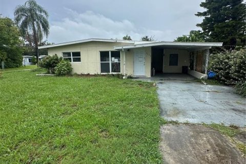 Casa en New Port Richey, Florida 3 dormitorios, 80.27 m2 № 2371342