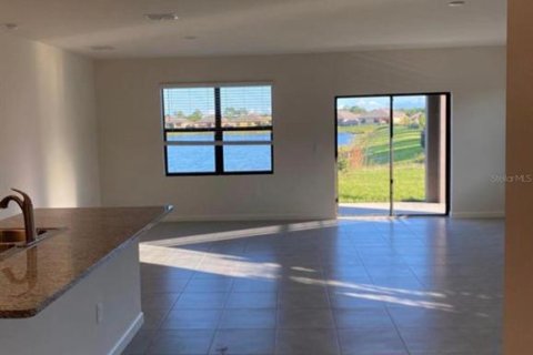 Villa ou maison à louer à Palm Bay, Floride: 3 chambres, 164.25 m2 № 2107145 - photo 16