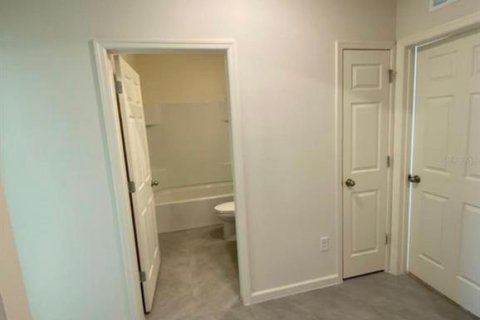 Villa ou maison à louer à Palm Bay, Floride: 3 chambres, 164.25 m2 № 2107145 - photo 13