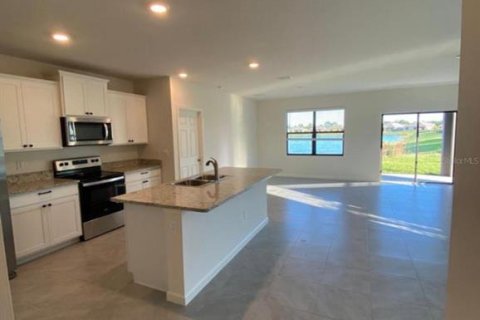 Villa ou maison à louer à Palm Bay, Floride: 3 chambres, 164.25 m2 № 2107145 - photo 15